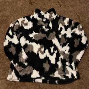 Eddie bauer fuzzy half zip, large